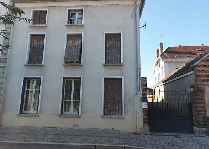 Holiday home Le Cordelier - Jardin En Plein Centre - Quais De Seine Troyes